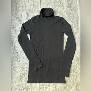 Lululemon Turtleneck